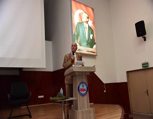 İlçemizde  Prof.Dr. Kenan MORTAN tarafından  Demre'nin Ekonomik ve Toplumsal Gelişiminde Başka Bir Turizm Mümkün mü  Konulu Konferans  Verildi
